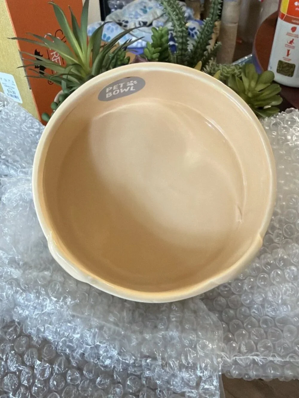 Rockybear Pet Figural Dog Bowl In Tan - 6.5
